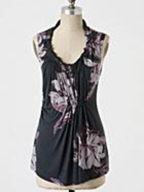 🐨Anthropologie NWT, M Navy Floral Ruched Top